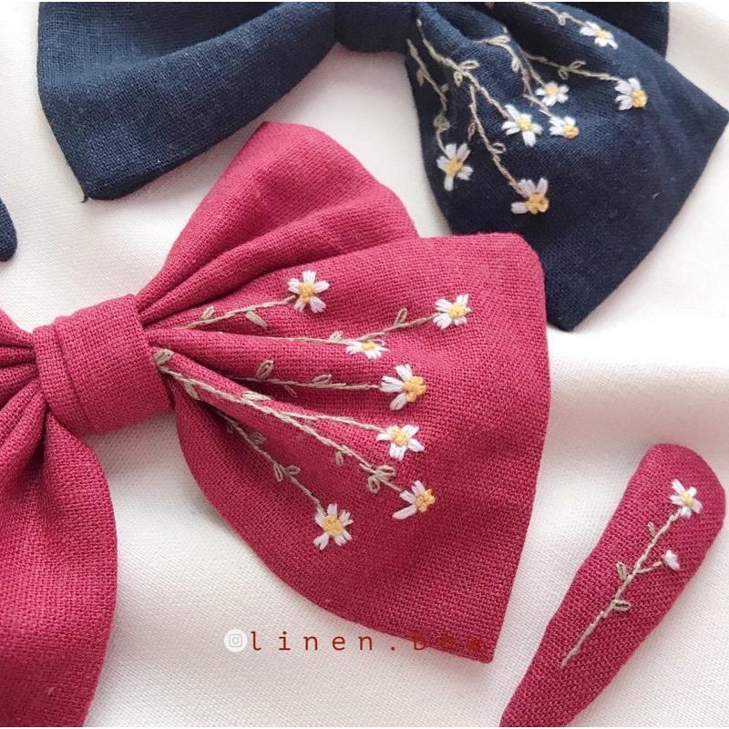 Nơ kẹp linen thêu hoa xuyến chi