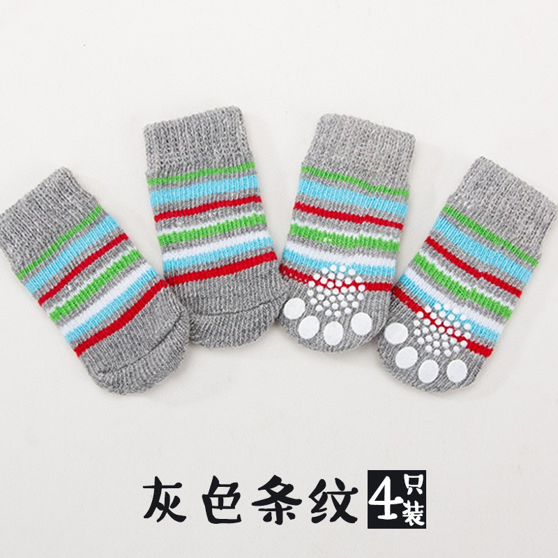 Tất Đeo Cho Thú Cưng Ngày Đông Lạnh Giá