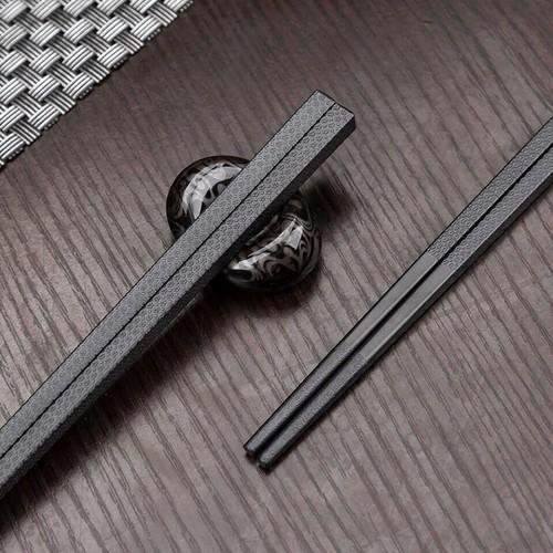 Set 10 đôi đũa kháng khuẩn chịu nhiệt