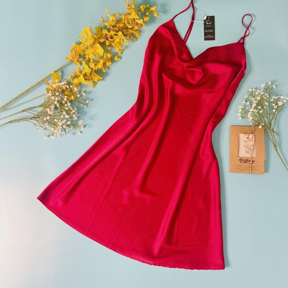 Váy ngủ nữ, váy 2 dây quyến rũ VILADY - V117 màu đỏ thiết kế cổ đổ sang chảnh sexy, chất liệu lụa Pháp cao cấp