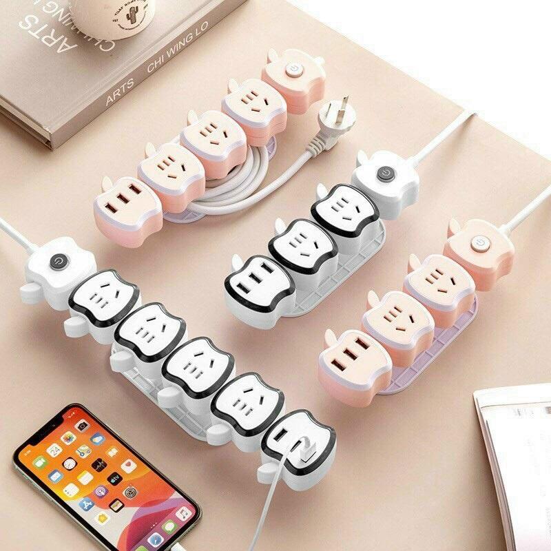 Ổ cắm điện quả táo với 3 lỗ cắm được phích 2 chấu/3 chấu, 3 cổng USB, công suất 2500W, có công tắc BẬT/TẮT (OQT05)