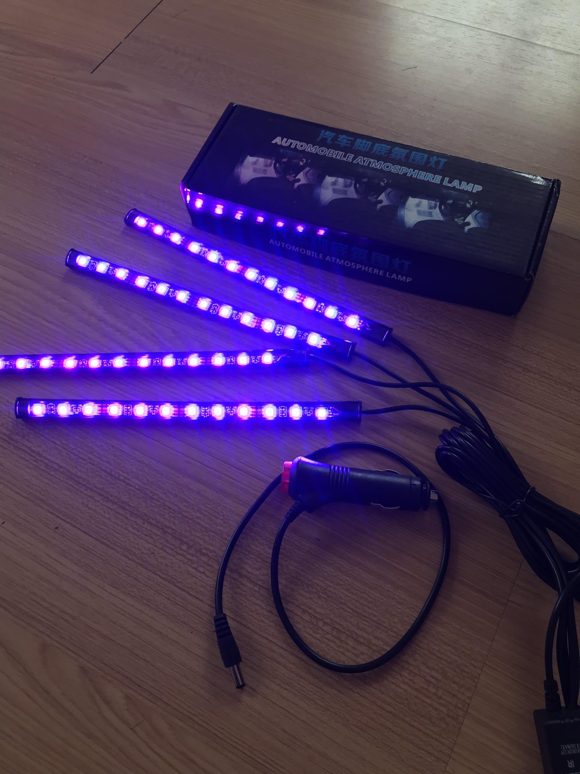 Bộ 4 dải Led chiếu gầm ghế Ô tô với 8 chế độ màu sắc có điều khiển từ xa, cảm ứng âm thanh nhấp nháy theo nhạc