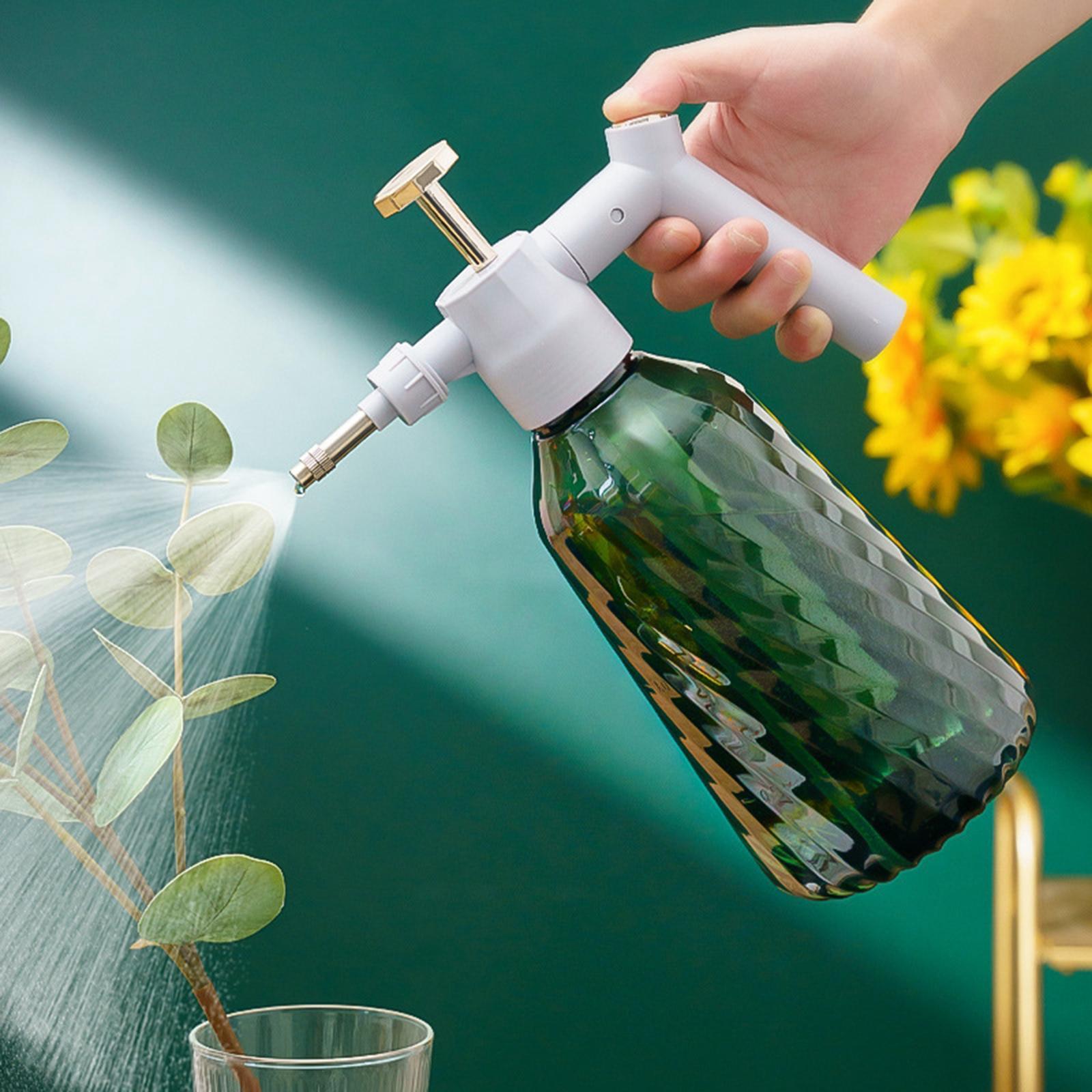 0.4 Gallon Handheld Garden Pump Sprayer with Adjustable Nozzle, 1.5L Hand Pump Pressure Water Sprayer Watering Can for Lawn and Garden, Car Detailing