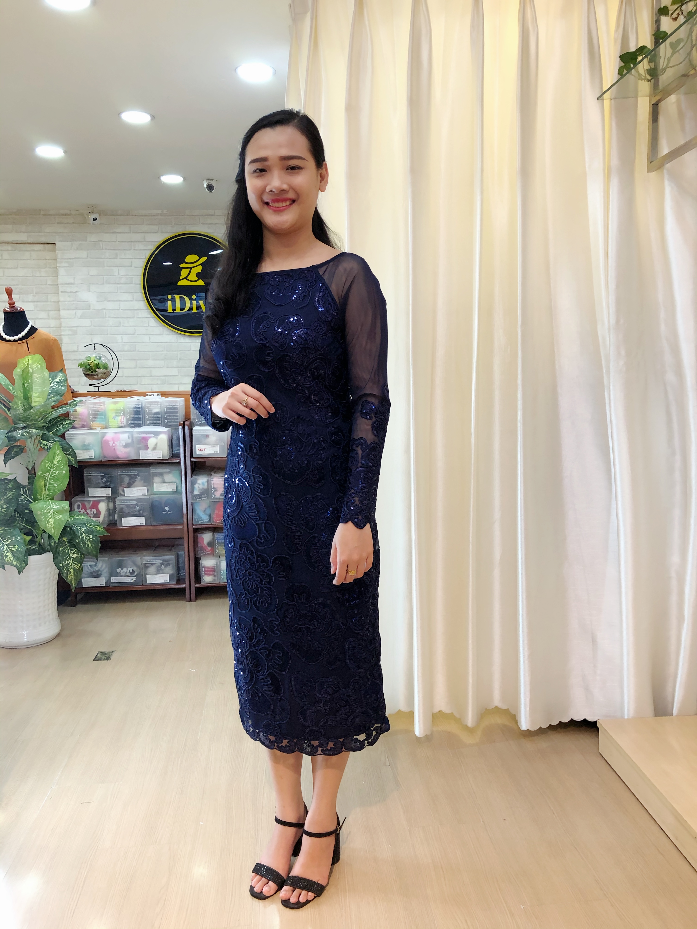 Đầm trung niên iDiva D14-18 dáng ôm bigsize phù hợp u50 dự tiệc sang trọng cao cấp