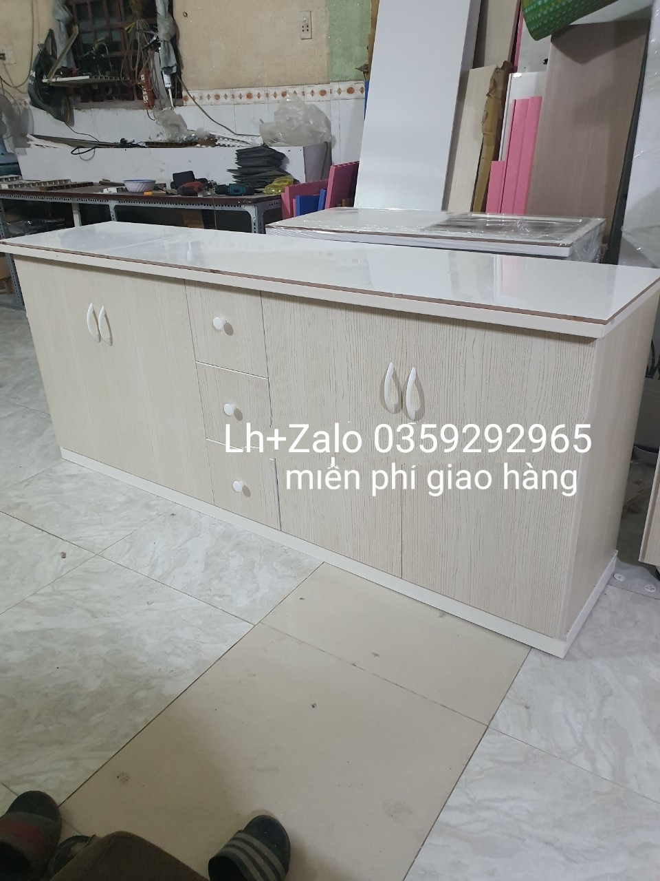 Tủ bếp mini ốp mặt gạch