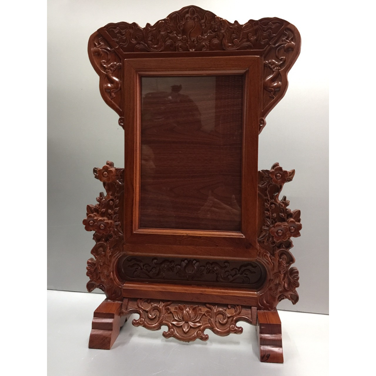 Khung ảnh thờ gỗ hương đỏ phun sơn PU màu nâu gụ