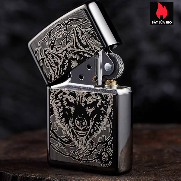 Bật Lửa Zippo 49443 – Zippo Anne Stokes Wolf High Polish Black