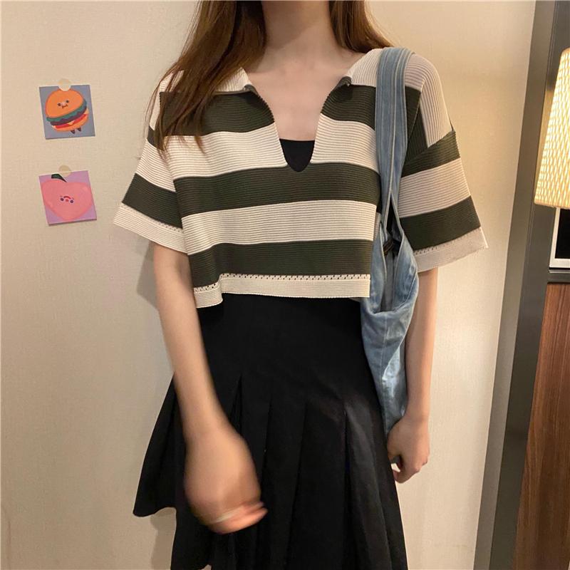 Áo len Montoghi dệt kim CROPTOP CỔ V bản to DÁNG RỘNG phong cách Hàn Quốc