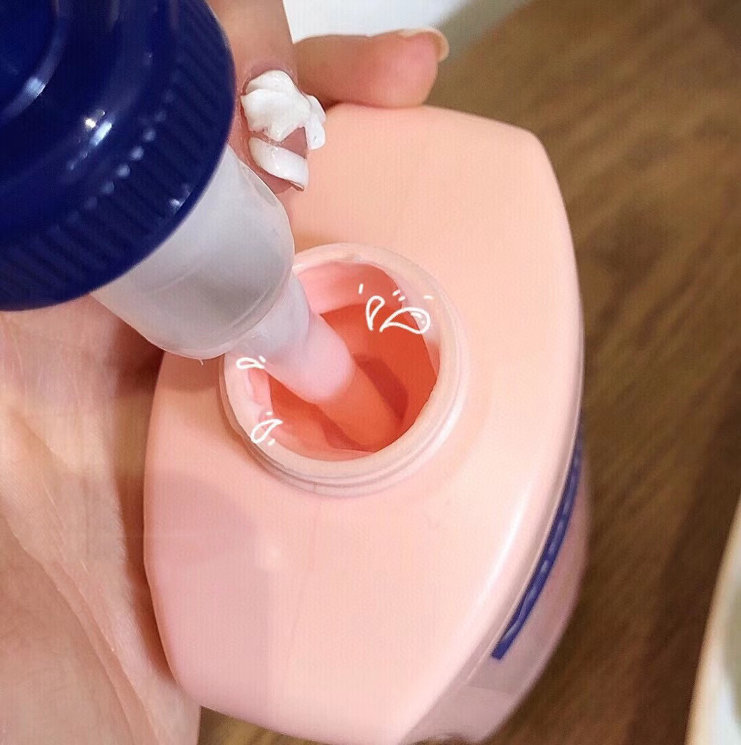 Sữa dưỡng thể dưỡng trắng ngày và đêm Vaselin 400ml