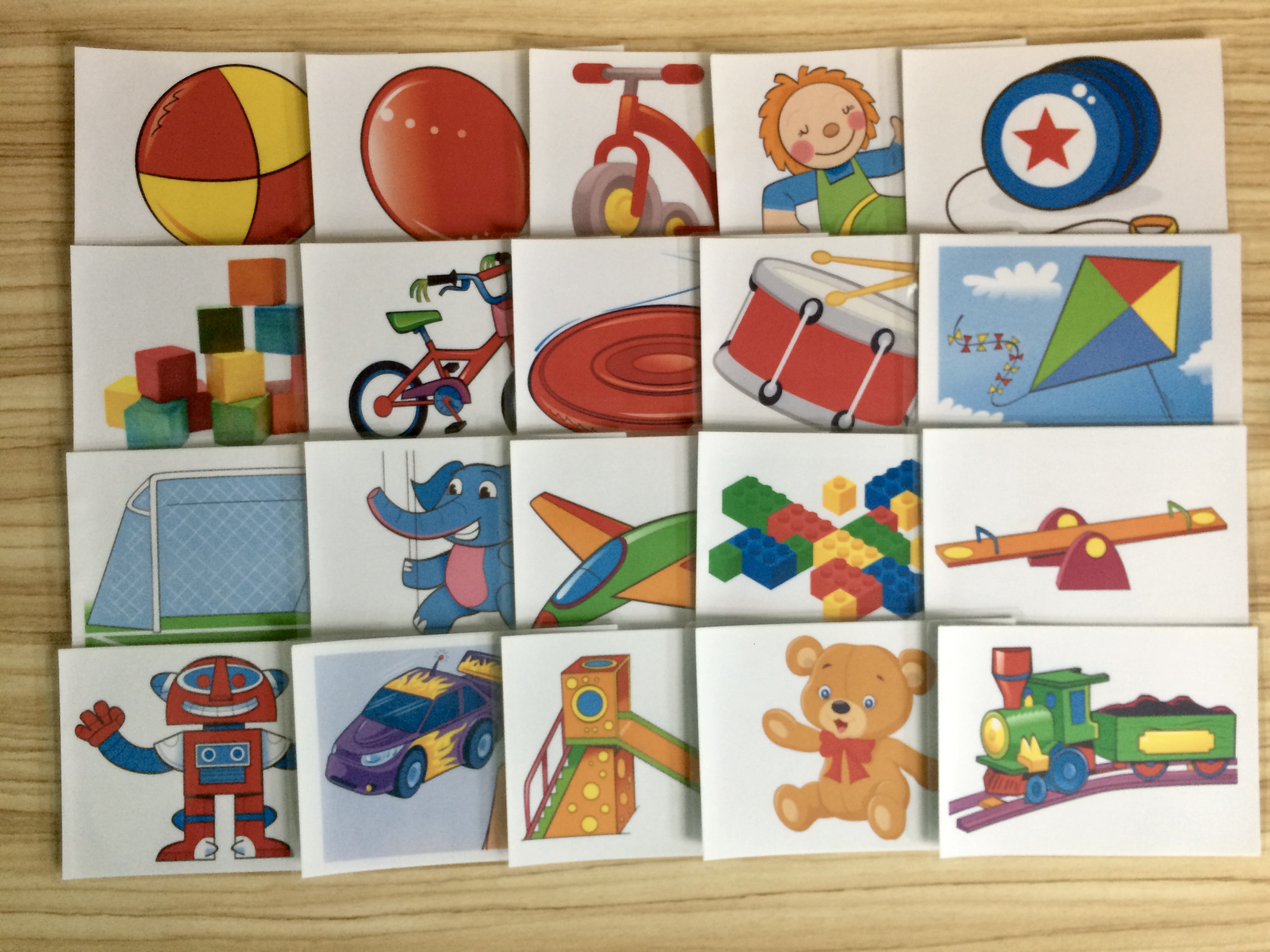 Toy Flashcards - Thẻ học tiếng Anh chủ đề Đồ chơi trẻ em - 20 cards