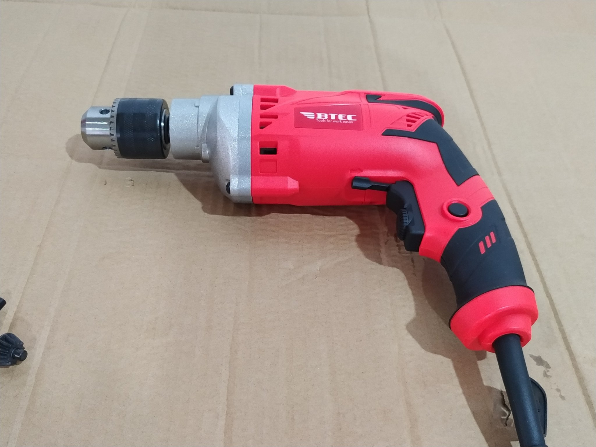 MÁY KHOAN BÊ TÔNG BTEC BT6025 13MM-750W- HÀNG CHÍNH HÃNG