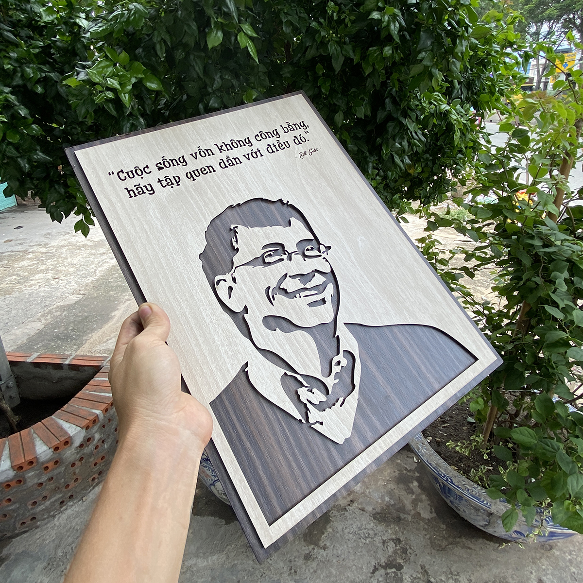 Tranh câu nói hay của Bill Gates TBIG039: Cuộc sống vốn dĩ không công bằng, hãy tập quen dần với điều đó