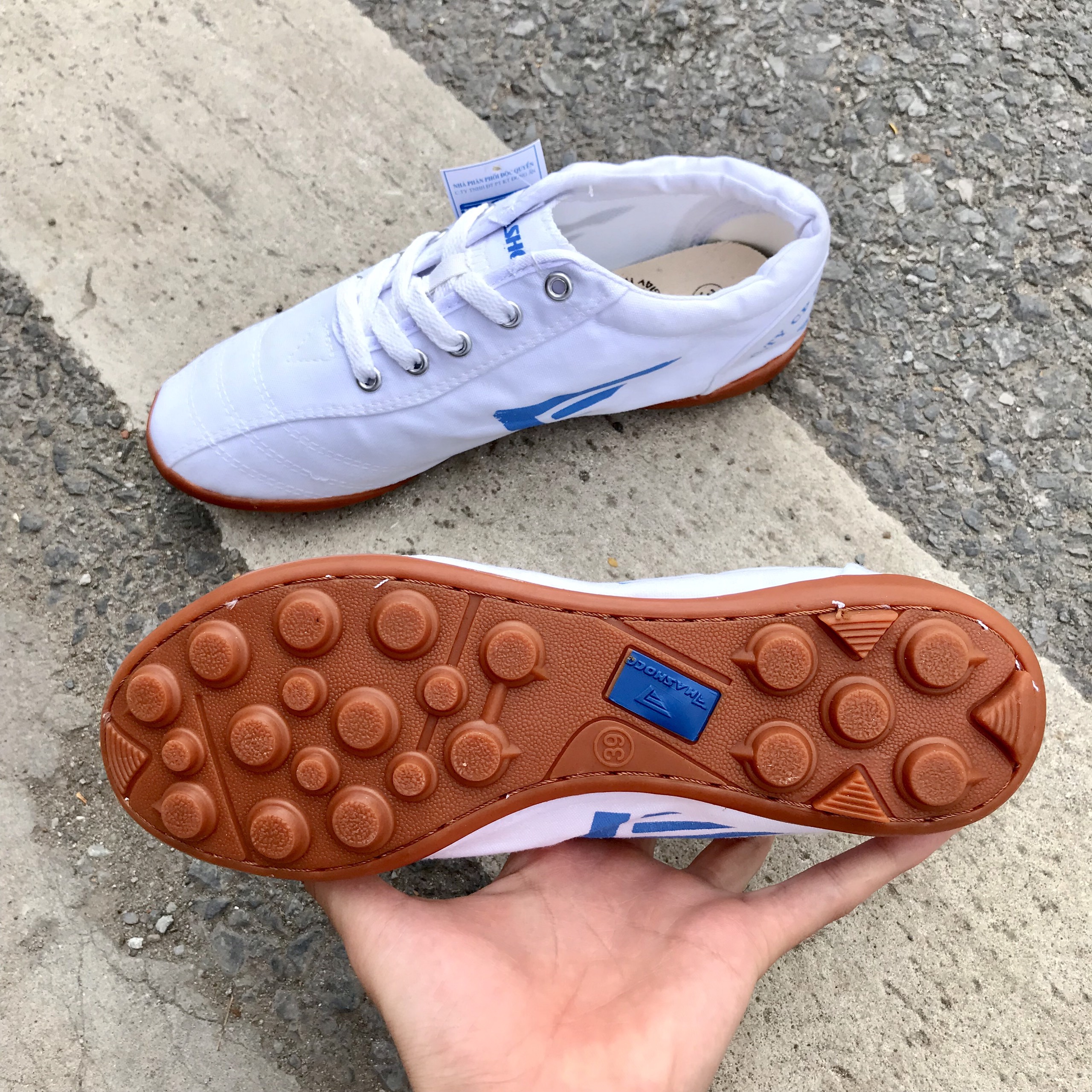 Siêu phẩm mẫu giày vải đá banh đá bóng cao cấp nhất năm 2022-2023