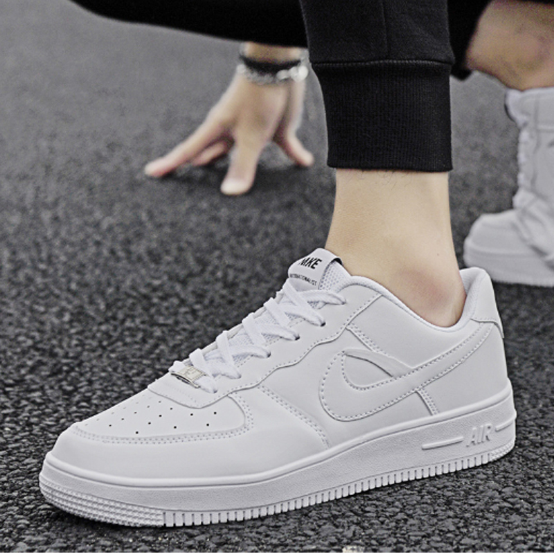 Giày thể thao nam đế êm nhẹ, thoáng khí đế cao su đúc, chống trơn trượt hạn chế mòn – BEE GEE - GNA2026