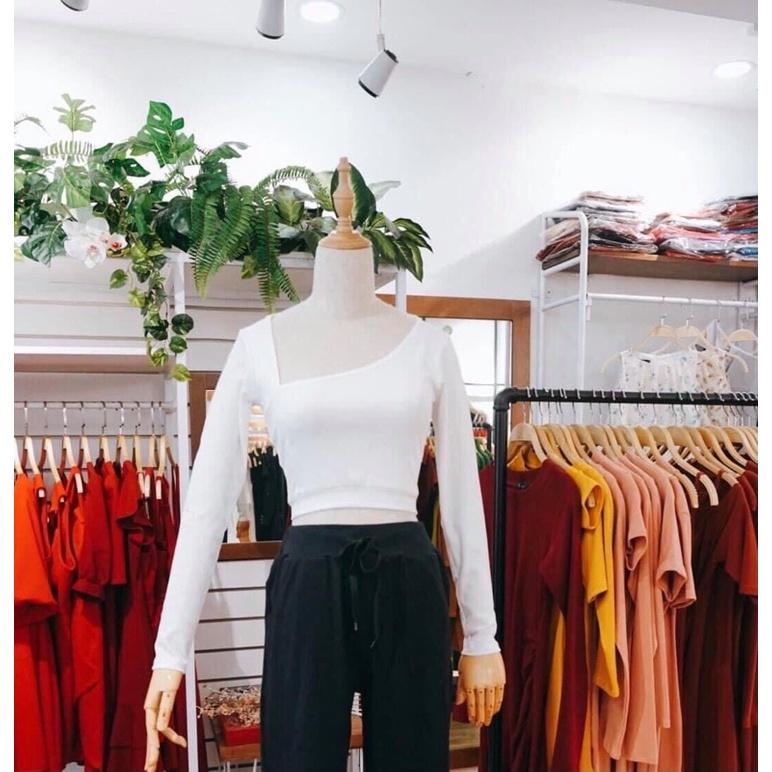 FA820 Áo croptop tay dài cổ lệch