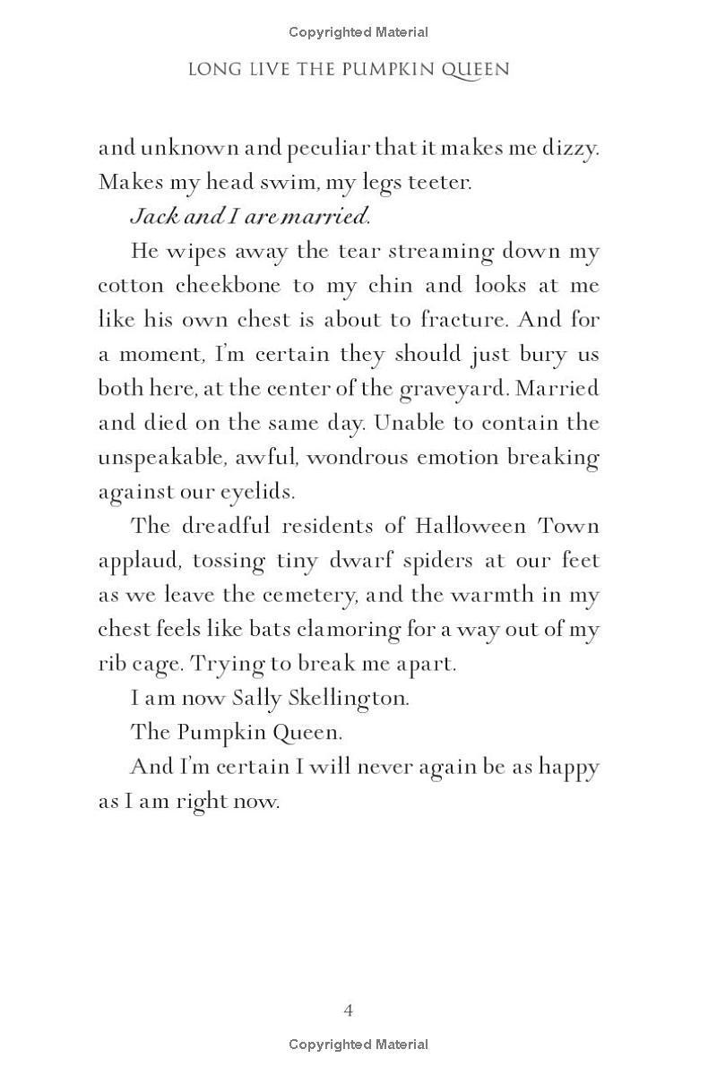 Sách ngoại văn: Long Live The Pumpkin Queen
