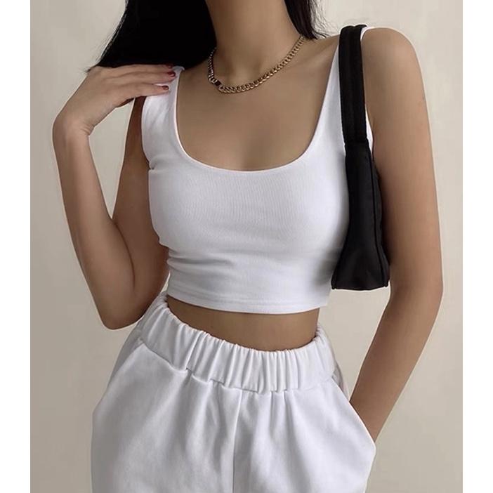 Áo croptop bản to che khuyết điểm