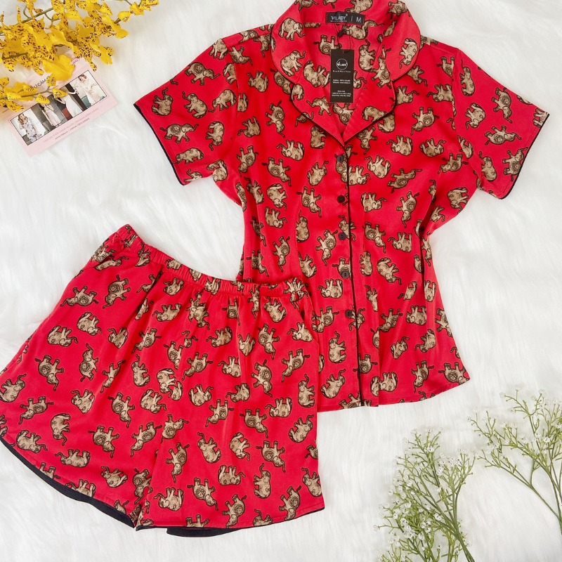 Đồ bộ pijama lụa, đồ mặc nhà nữ VILADY - B138 kiểu quần đùi tay cộc họa tiết con Voi siêu dễ thương, chất liệu lụa Pháp - Màu đỏ