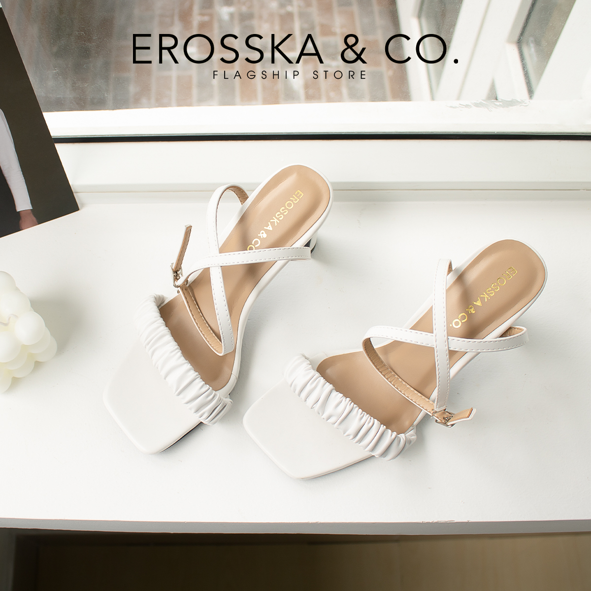 Erosska - Giày sandal cao gót nữ mũi vuông phối dây quai mảnh cao 8cm - EB044