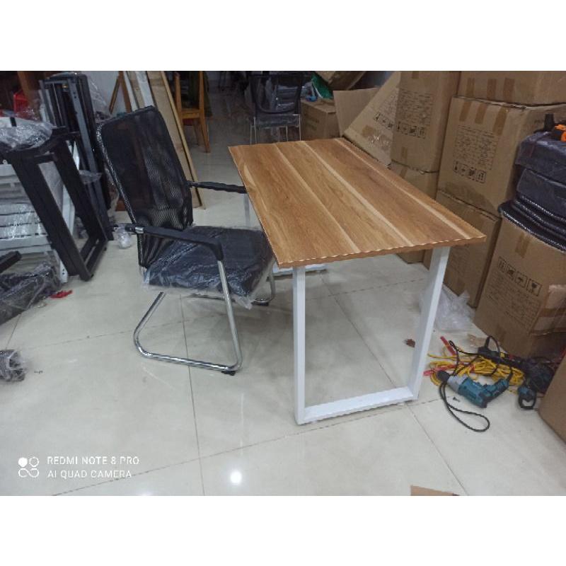 Bàn Làm Việc Chân U +Ghế quỳ 4001