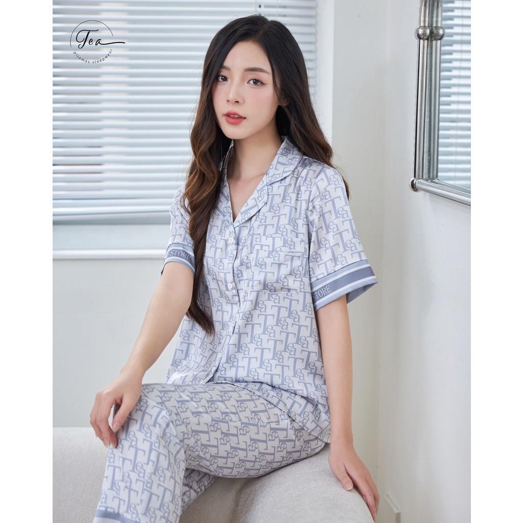 Bộ mặc nhà pyjama lụa cao cấp Tea Store tay ngắn quần dài họa tiết chữ Tea sang trọng