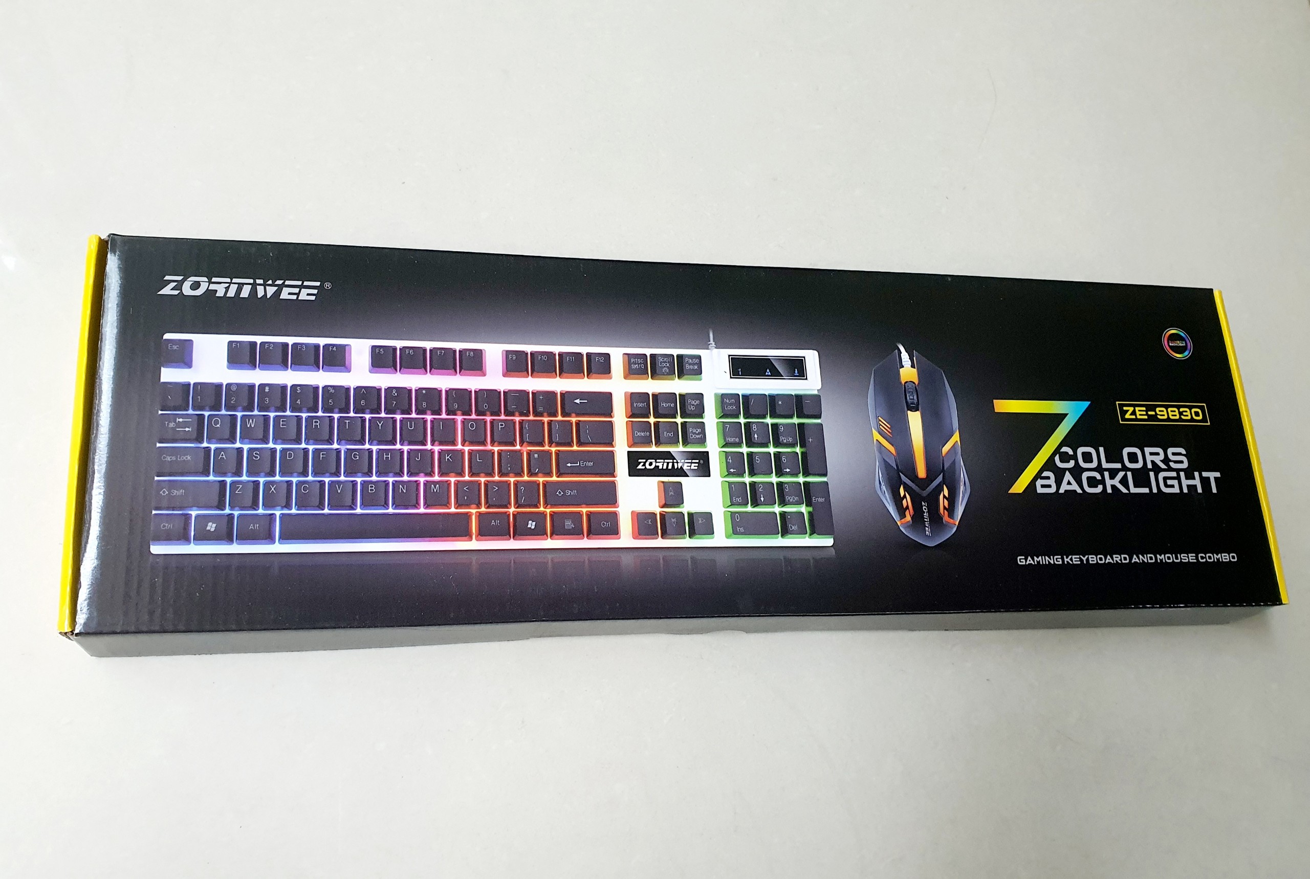 Bộ Bàn Phím Và Chuột Chuyên Game có dây ZE-9830 Led đa màu