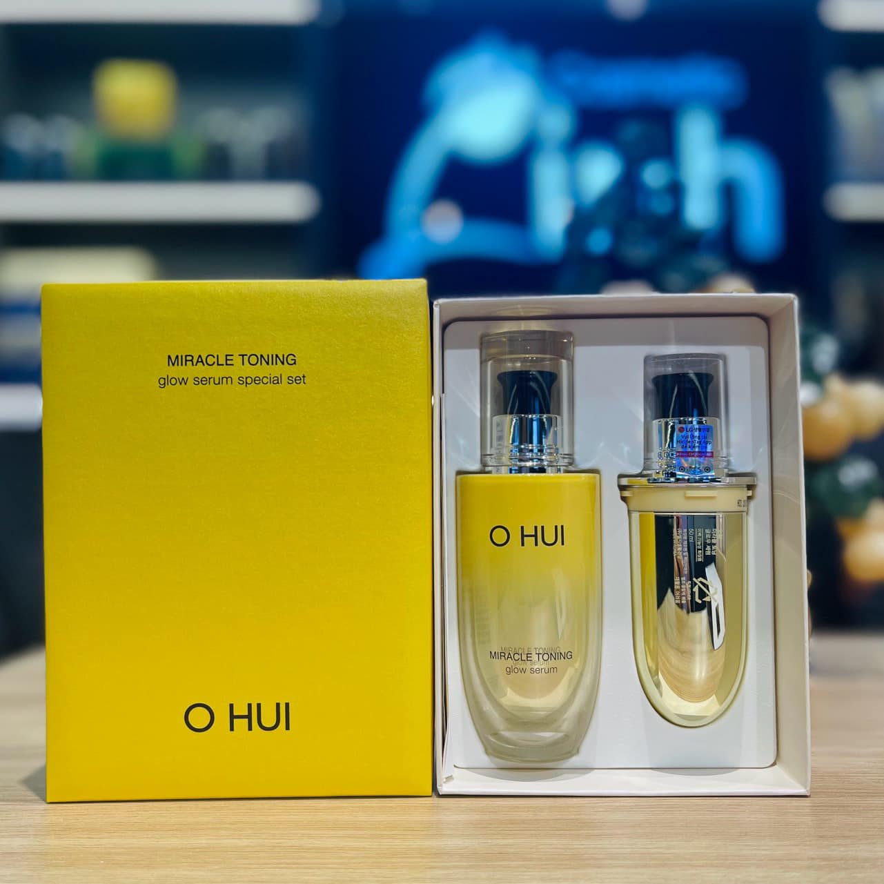 Set Tinh Chất Dưỡng Sáng Căng Mướt Ohui Miracle Toning Glow Serum 50ml + 50ml