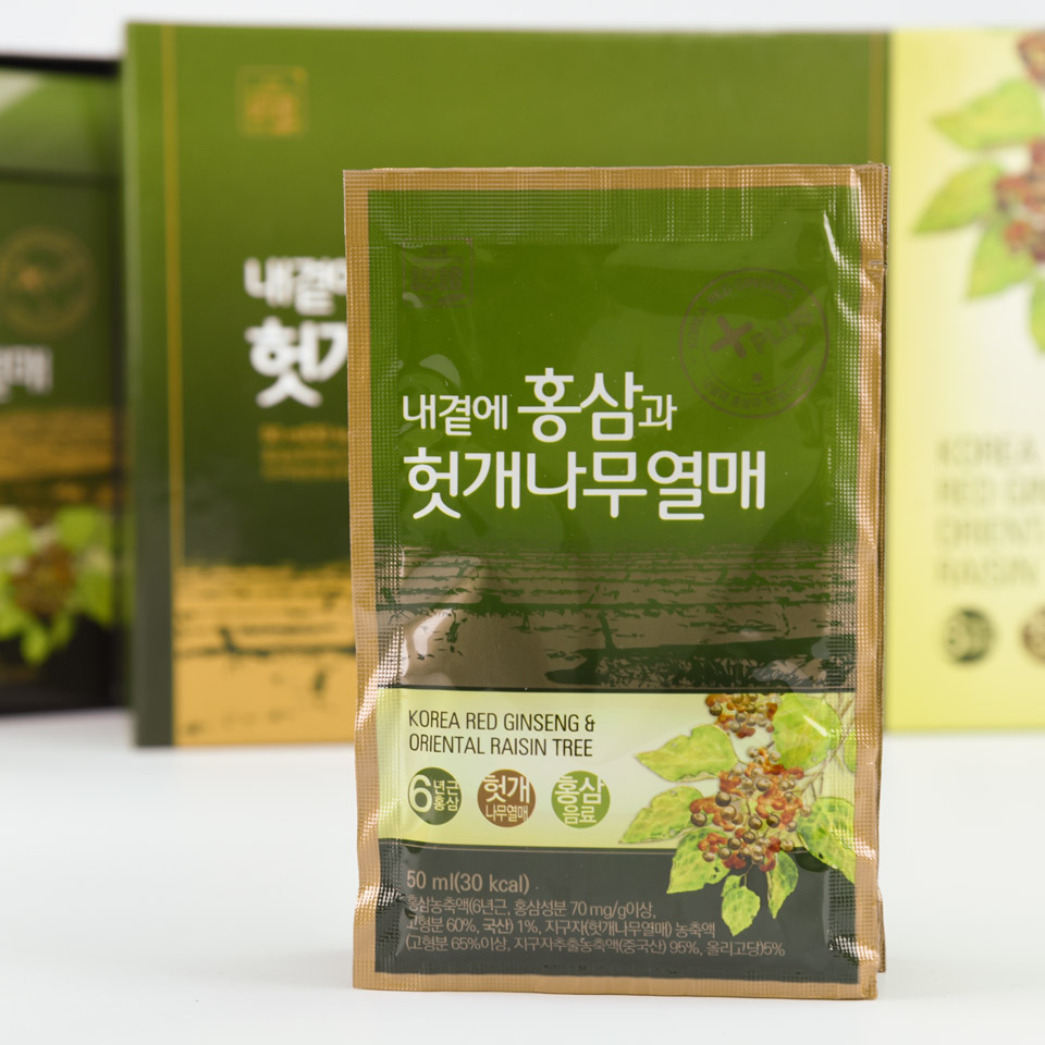 Nước Hồng Sâm bổ gan DAEDONG Hàn Quốc hộp 30 gói * 50ml (Korea Red Ginseng & Oriental Raisin Tree)