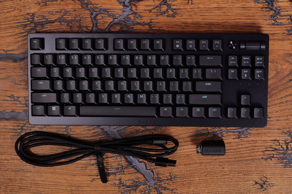 Bàn phím cơ Razer DeathStalker V2 Pro-Wireless Low Profile Optical Gaming Keyboard (Linear Red Switch)_Mới, hàng chính hãng