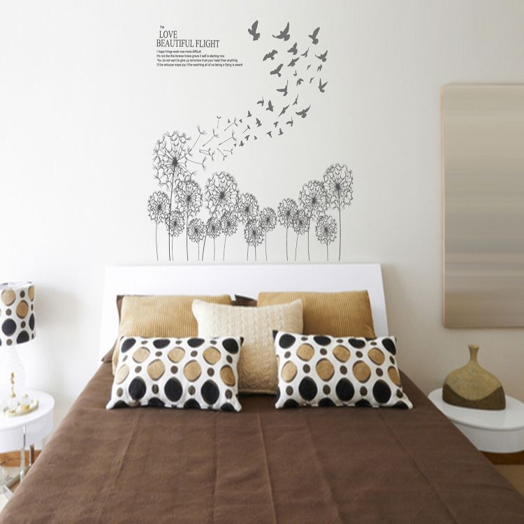 Decal dán tường hoa và chim bay trang trí phòng khách,phòng ngủ đẹp