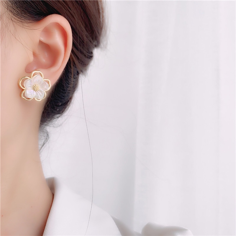 Hoa tai hình hoa mai 5 cánh thanh lịch - Bông tai phong cách Hàn Quốc