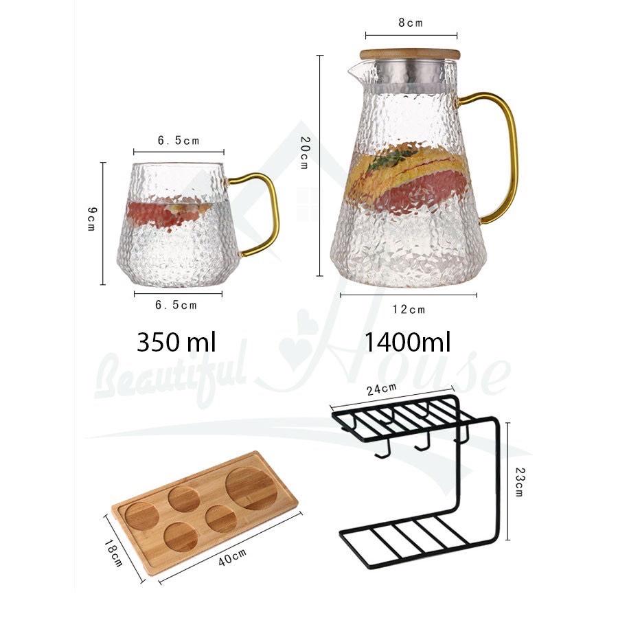 COMBO BỘ BÌNH UỐNG NƯỚC 6 CỐC THỦY TINH CAO CẤP CHỊU NHIỆT LÊN TỚI 400 ĐỘ C KÈM KHAY VÀ GIÁ TREO CỐC