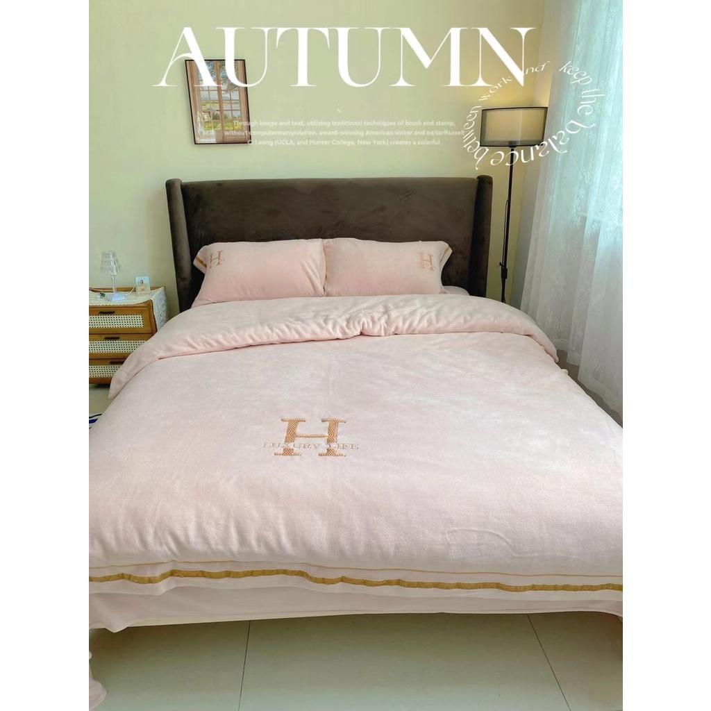 Bộ Chăn Ga Set 4 Món Biểu Tượng