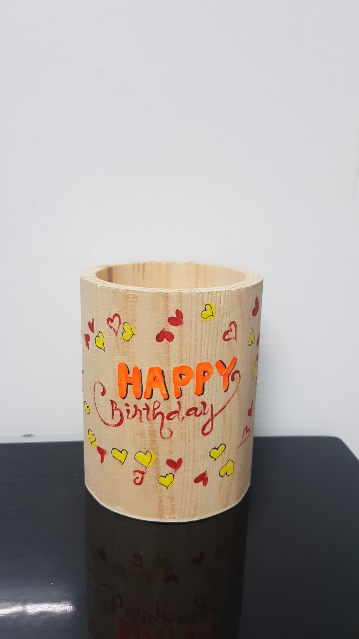 Quà tặng sinh nhật, ống cắm bút gỗ, hàng handmade với họa tiết trái tim cùng dòng chữ &quot;Happy Birthday&quot; xinh xắn, dễ thương, phụ kiện trang trí góc học tập, làm việc, quà tặng sinh nhật các bé, bạn bè. Giao từ HCM