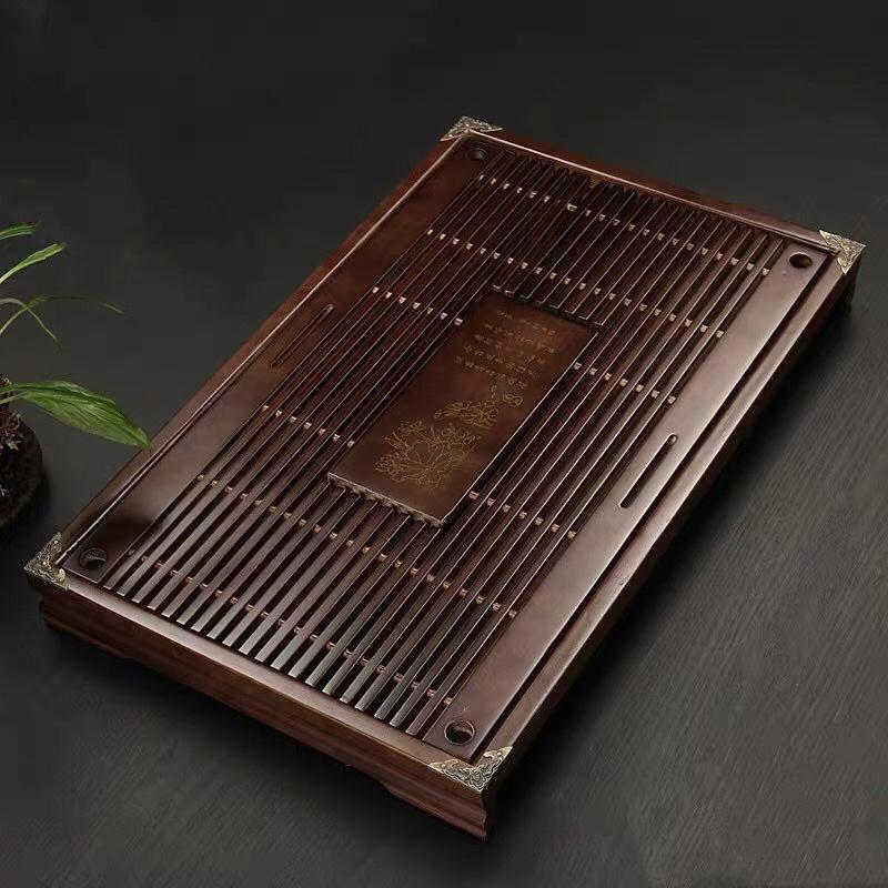 Bàn uống trà bằng gỗ sang trọng