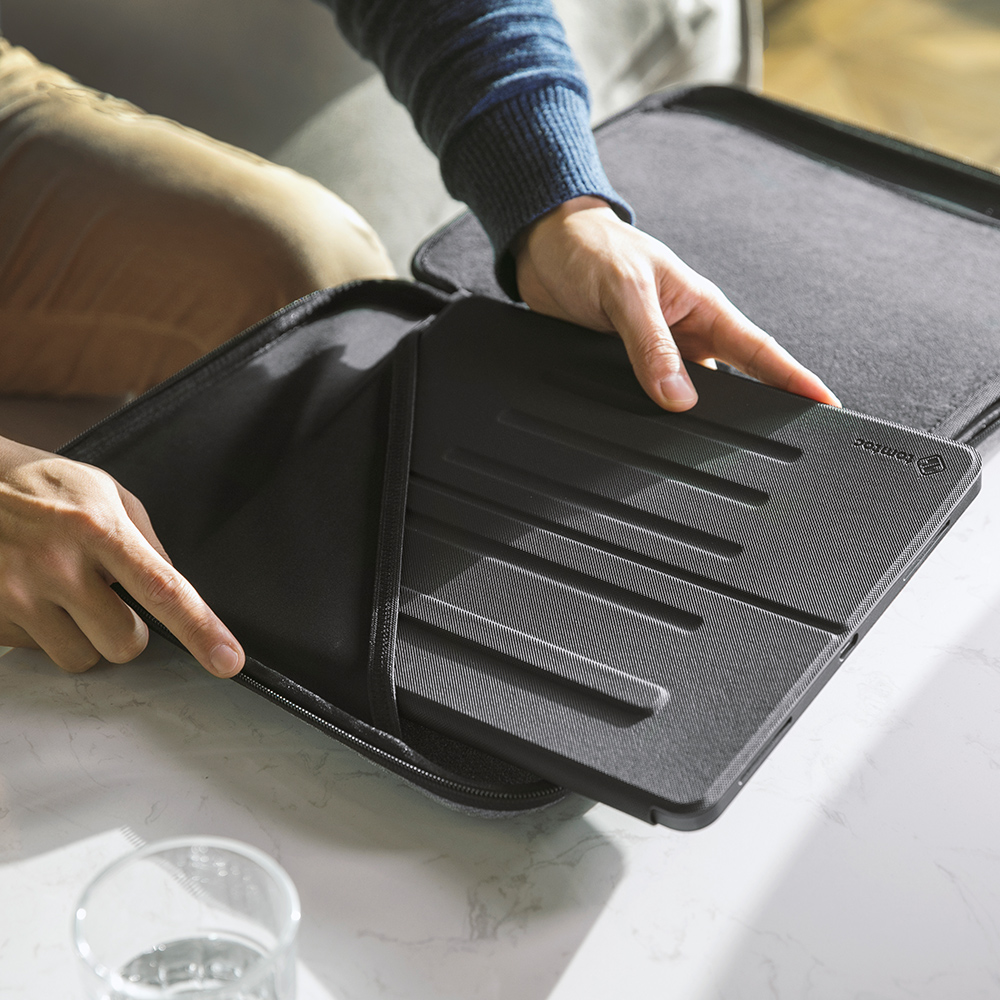 TÚI CHỐNG VA ĐẬP TOMTOC PORTFOLIO HOLDER HARDSHELL IPAD PRO 9.7-11INCH & TABLET/NOTEBOOK