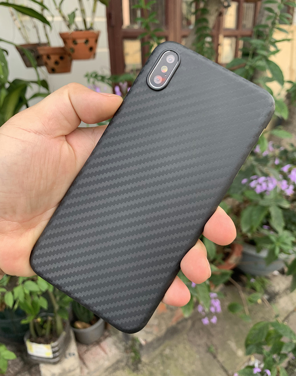 Ốp lưng siêu mỏng, vân carbon dành cho iPhone XS Max - Màu đen