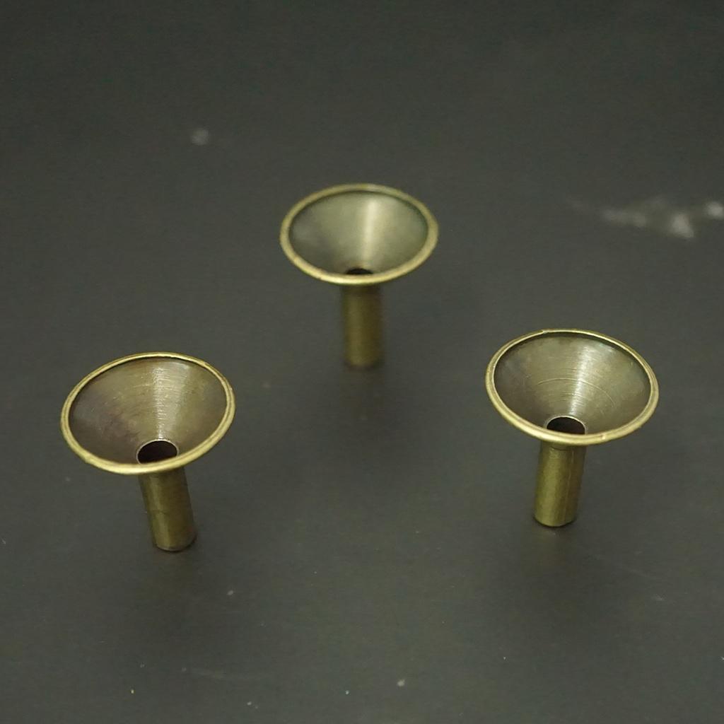 Đế Trụ đốt Nụ Trầm Hương bằng hợp kim & Đồng cực kỳ tiện lợi