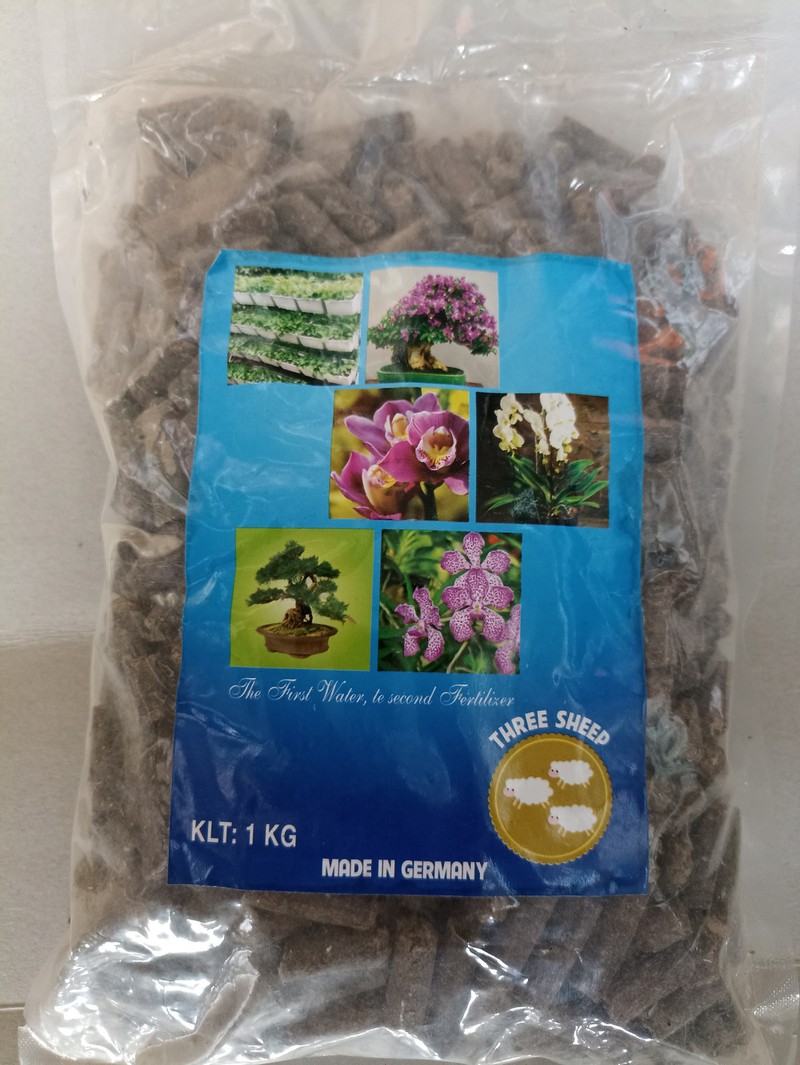 Phân bón hữu cơ organic AGRIFERT - gói 1 kg