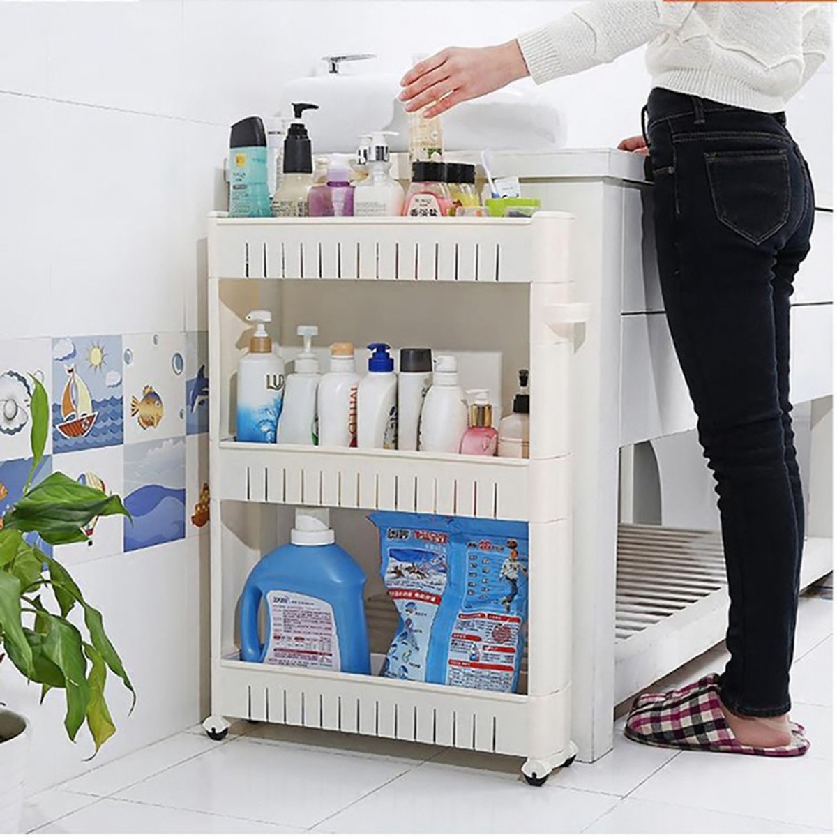 Kệ để và sắp xếp đồ dùng gia đình 3 tầng có bánh xe di động, thiết kế sang trọng, hiện đại tận dụng tối đa các khe hẹp góc phòng, dễ lắp ghép, thiết kế mang tính thẩm mỹ cao