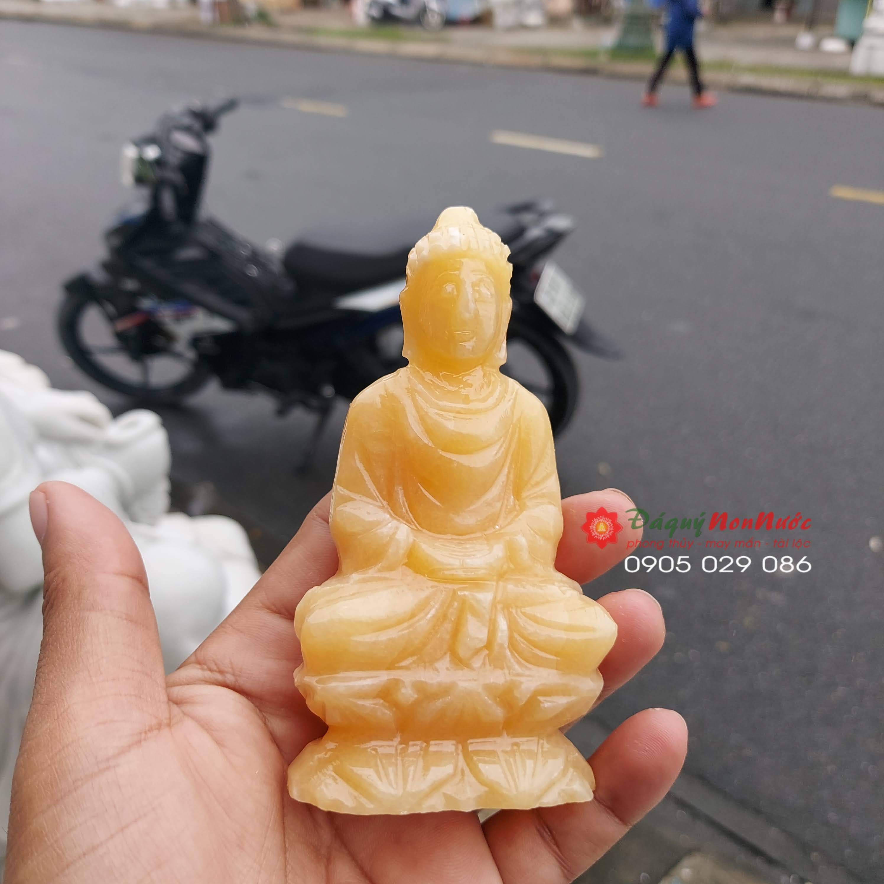 Tượng Phật Thích ca đá ngọc hoàng long 10cm - đá Non Nước