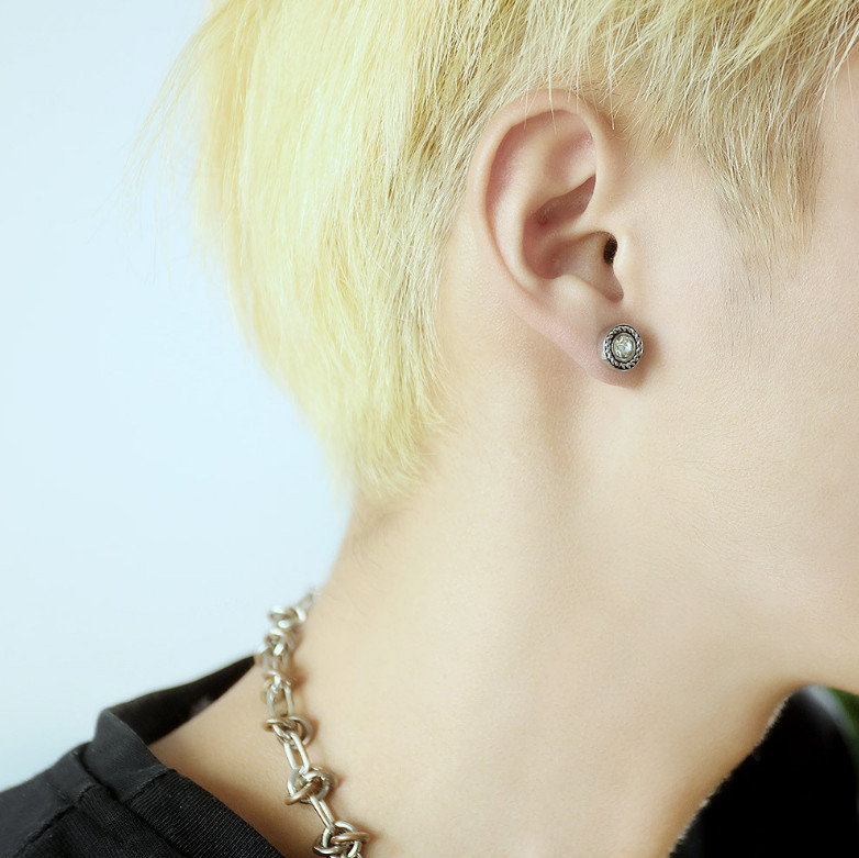 Bông Tai Nam Nữ Unisex Hình Tròn Đính Đá Titan Ko Đen TT 3911 – 1 Cặp