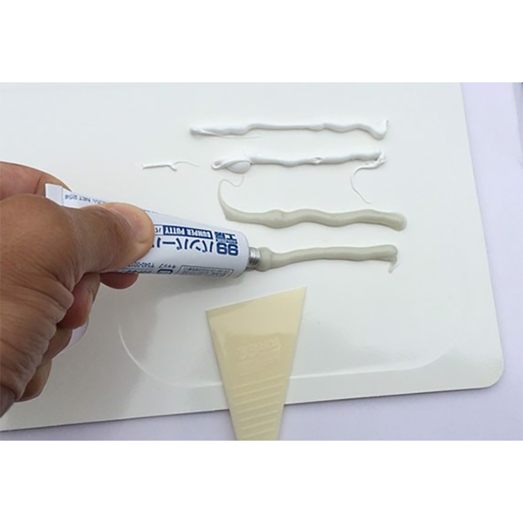Bột Bả Dùng Cho Bộ Phận Cản Xe Bumper Putty White Natural B-011 SOFT99