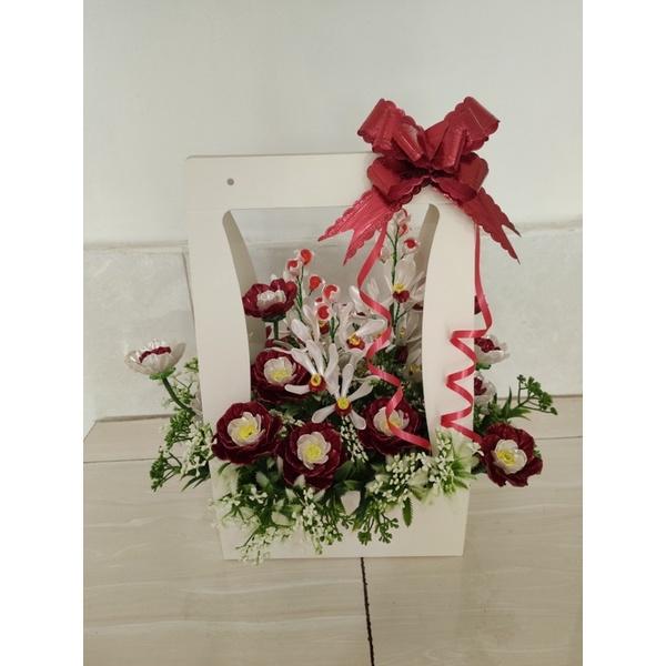 Lẵng Hoa quà tặng ngang 35cm cao 40cm