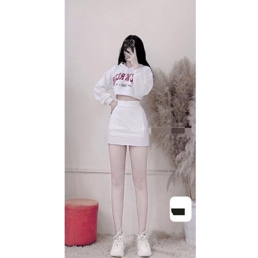 Set áo crop-chân váy năng động