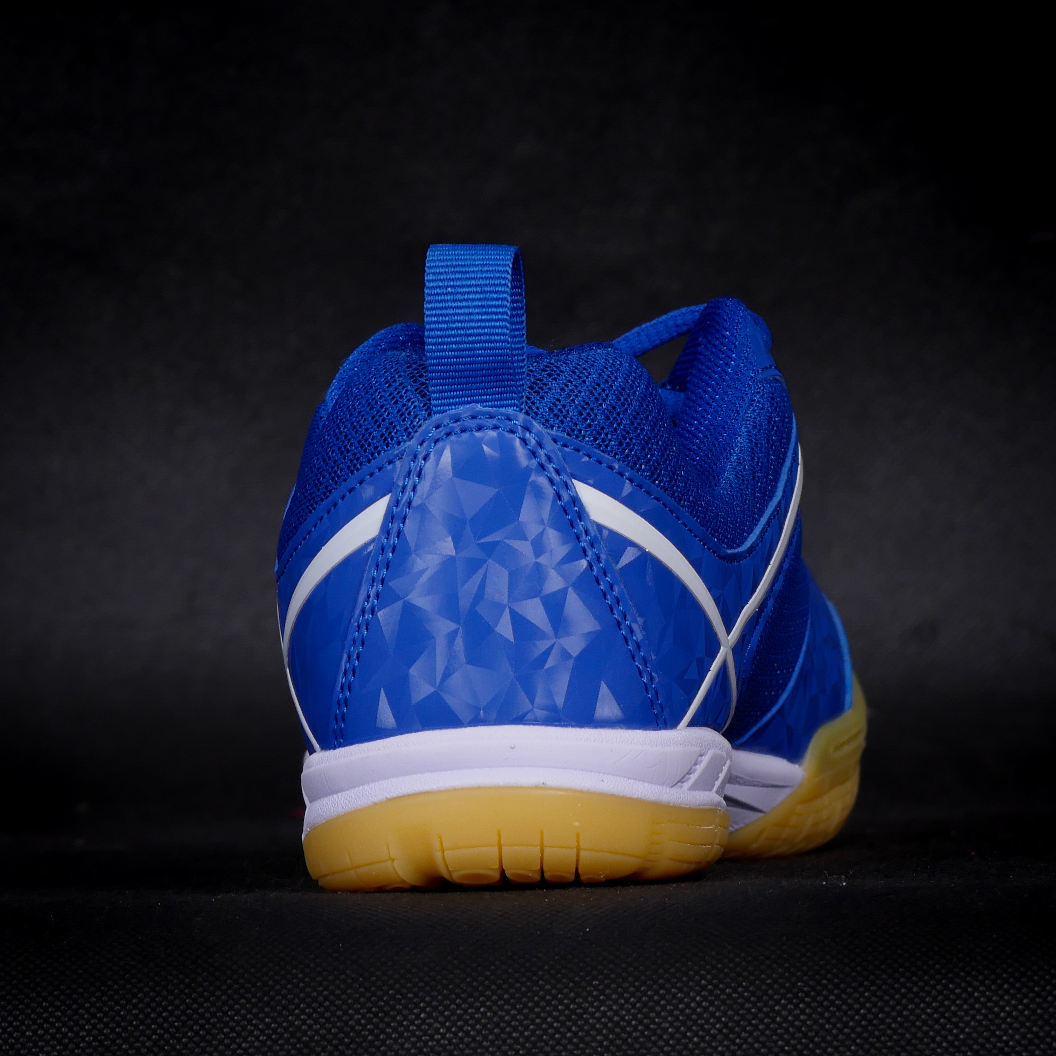 Giày Bóng Bàn Cao Cấp - Cực Bám, Êm, Bền, Cực Kì Chắc Chắn