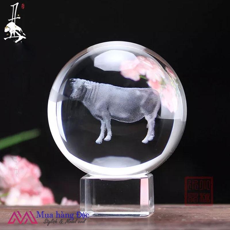 Bộ Quà Tặng Quả Cầu Pha Lê 3D larser LED 12 Con Giáp Tuổi Sửu