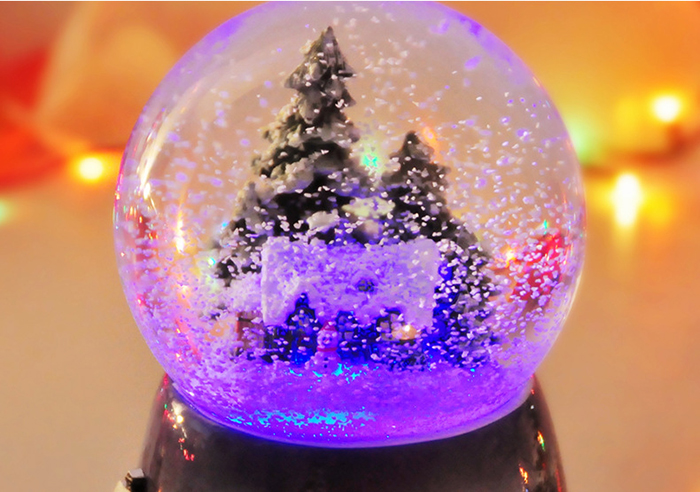Hộp nhạc quả cầu tuyết giáng sinh kèm đế xoay tròn