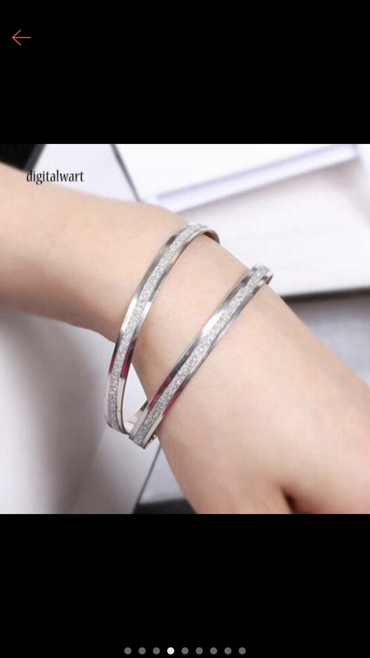 Vòng đeo tay bạc ánh kim