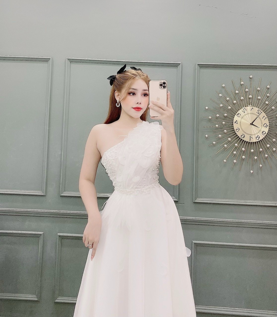 Đầm xoè dự tiệc lệch vai kết hoa nổi và cườm TRIPBLE T DRESS - size M/L - MS149V